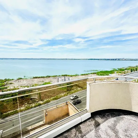 Apartment Summerland