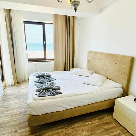Summerland * Mamaia