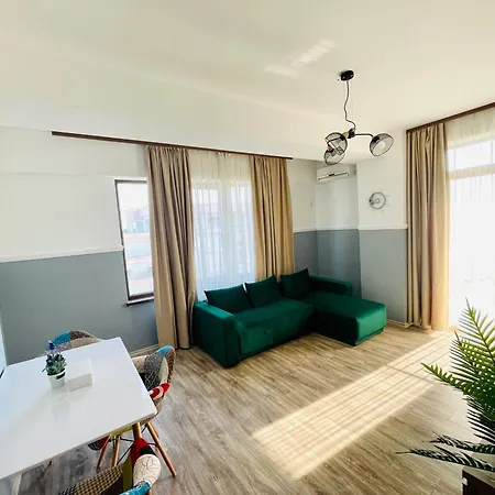 Summerland Mamaia