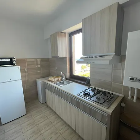 Summerland Apartment