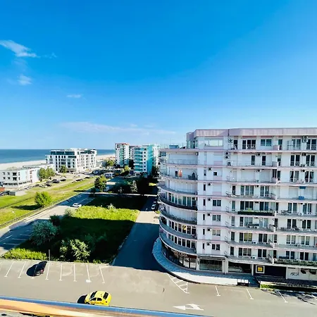 Summerland Mamaia